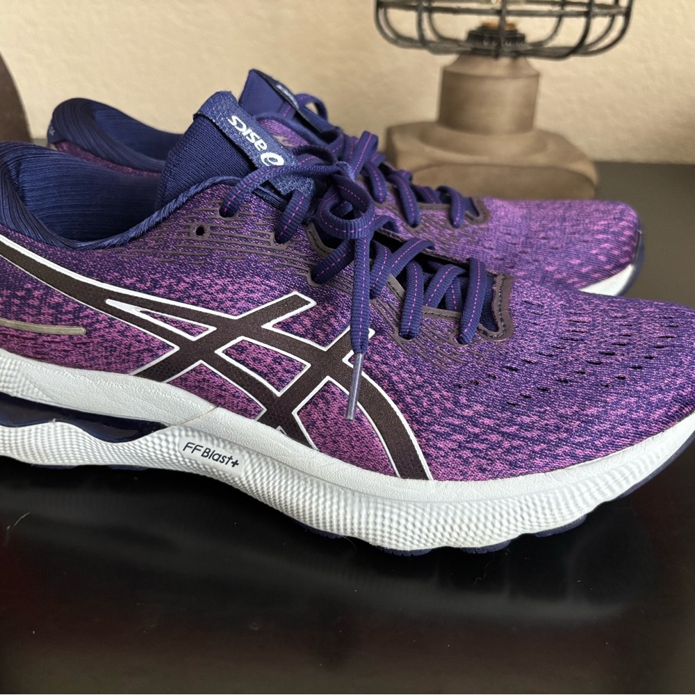 ASICS Women's Gel Nimbus 24